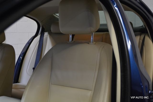 2012 Jaguar XF 4dr Sedan - 22930981 - 16