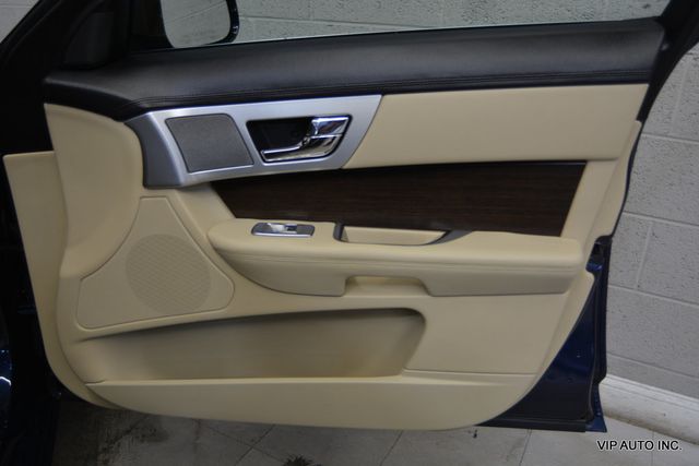 2012 Jaguar XF 4dr Sedan - 22930981 - 7