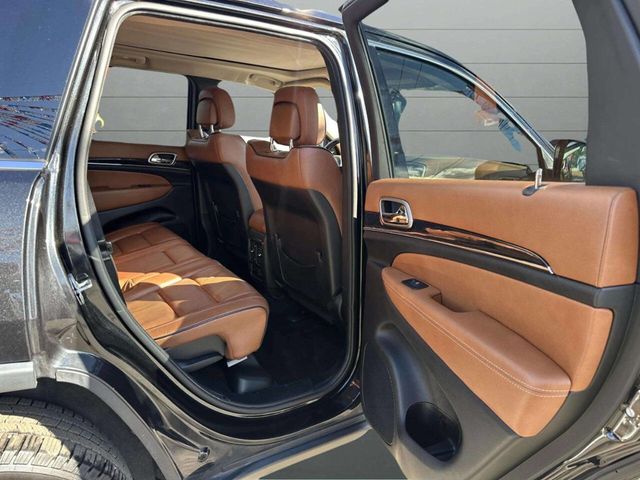 2012 Jeep Grand Cherokee Overland 4x4 4dr SUV - 22936473 - 19