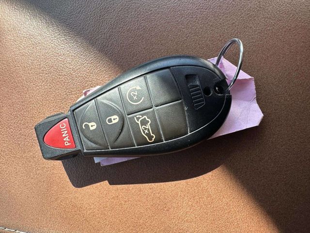 2012 Jeep Grand Cherokee Overland 4x4 4dr SUV - 22936473 - 42