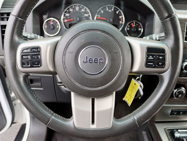 2012 Jeep Liberty 4WD 4dr Limited Jet - 22832699 - 11