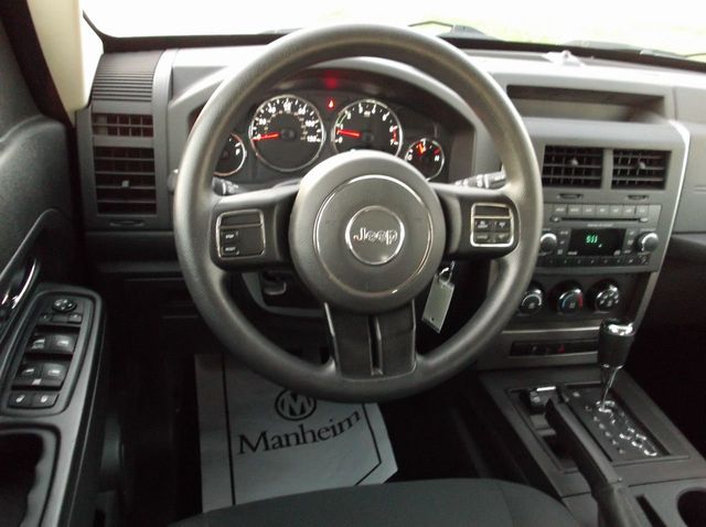 2012 Jeep Liberty ONE OWNER  4X4  *LOW MILES*  HEATED MIRRORS   WELL-MAINTAINED !! - 20415435 - 17