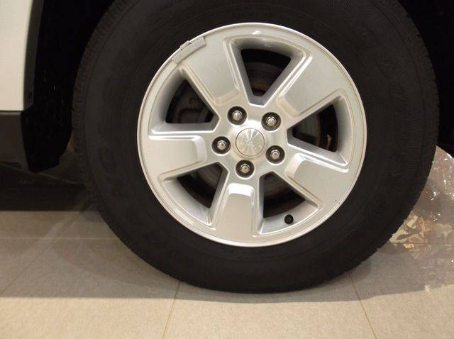 2012 Jeep Liberty ONE OWNER  4X4  *LOW MILES*  HEATED MIRRORS   WELL-MAINTAINED !! - 20415435 - 31