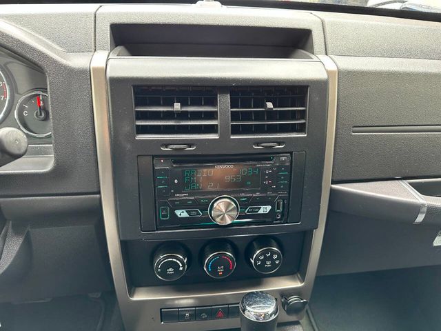 2012 Jeep Liberty Sport 4x4 4dr SUV - 22882004 - 31