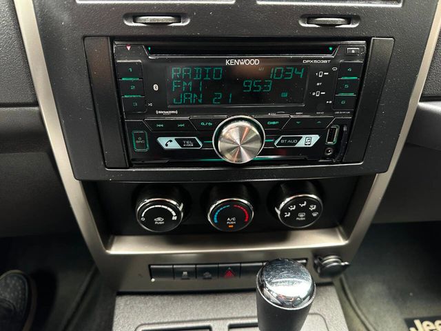 2012 Jeep Liberty Sport 4x4 4dr SUV - 22882004 - 32