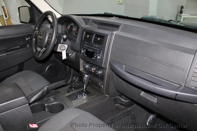 2012 Jeep Liberty Sport SUV 4D - 22939704 - 24