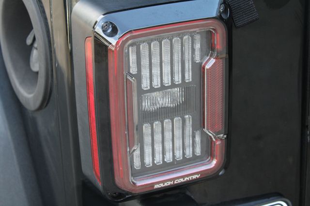 2012 Jeep Wrangler Unlimited 4WD 4dr Sport - 22935460 - 38