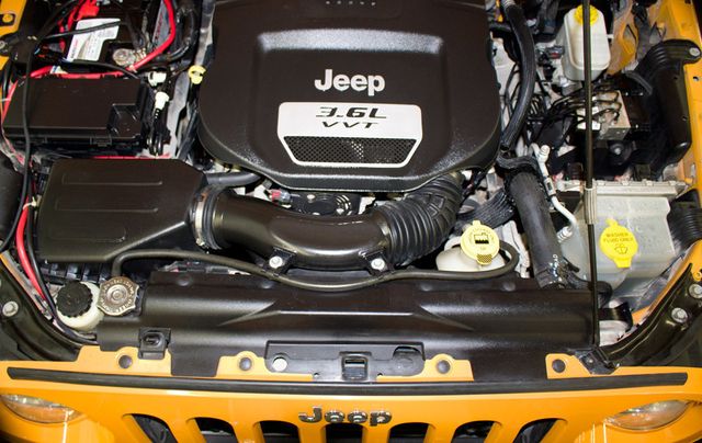 2012 Jeep Wrangler Unlimited Sport - 16272334 - 44