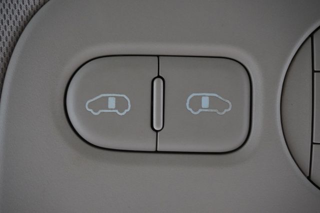 2012 Kia Sedona 4dr Wagon LX - 22934856 - 19