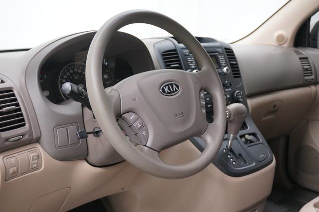 2012 Kia Sedona 4dr Wagon LX - 22934856 - 6