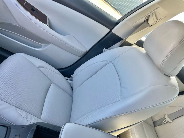 2012 Lexus ES 350 4dr Sedan - 22937963 - 8