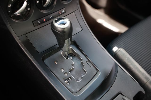 2012 Mazda Mazda3 s Sport - 22926725 - 38