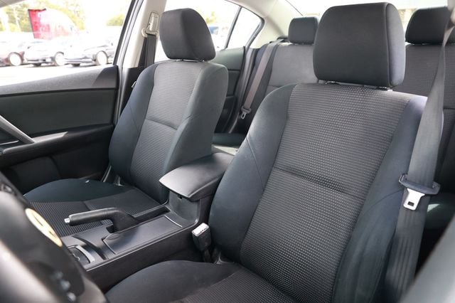 2012 Mazda Mazda3 s Sport - 22926725 - 5