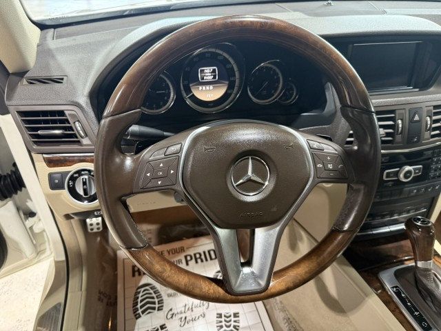 2012 Mercedes-Benz E-Class 2dr Cabriolet E 350 RWD - 22935760 - 12