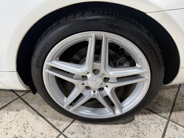 2012 Mercedes-Benz E-Class 2dr Cabriolet E 350 RWD - 22935760 - 7