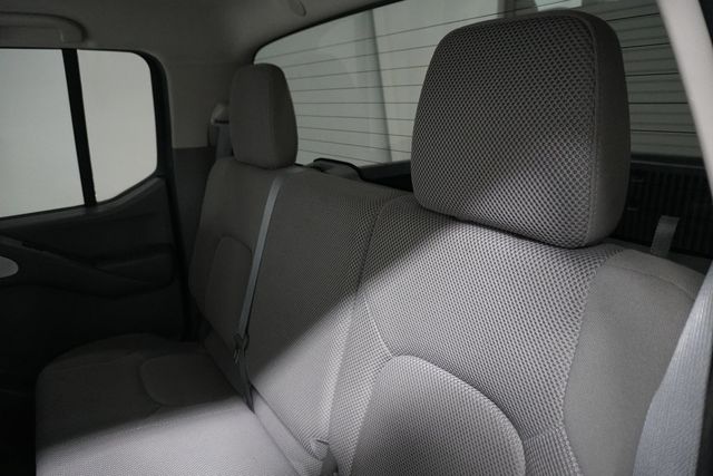 2012 Nissan Frontier 2WD Crew Cab SWB Automatic SV - 22874924 - 10