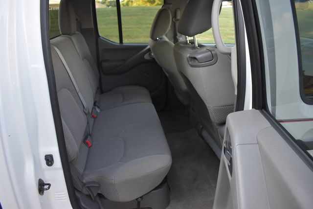 2012 Nissan Frontier 4WD Crew Cab SWB Automatic S - 22919291 - 13