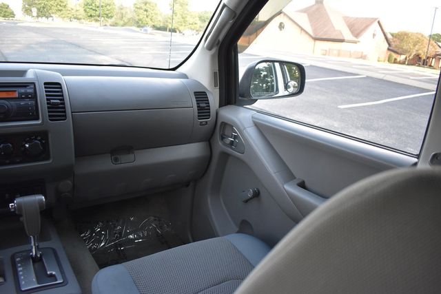 2012 Nissan Frontier 4WD Crew Cab SWB Automatic S - 22919291 - 19