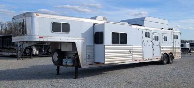 2012 Platinum 2+1 with Custom Living Quarters  - 22813555 - 2