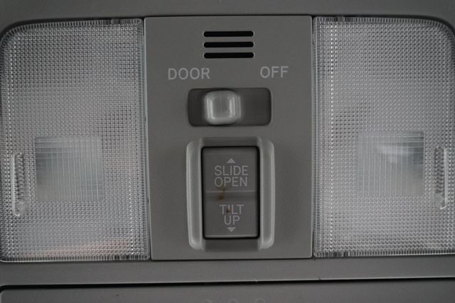 2012 Toyota RAV4 FWD 4dr I4 - 22928249 - 19