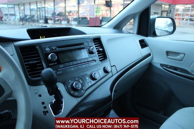 2012 Toyota Sienna 5dr 7-Passenger Van V6 FWD - 22226693 - 33