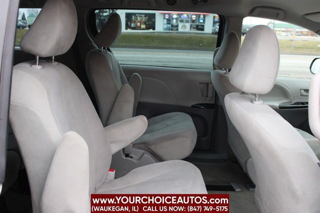 2012 Toyota Sienna 5dr 7-Passenger Van V6 FWD - 22303652 - 15