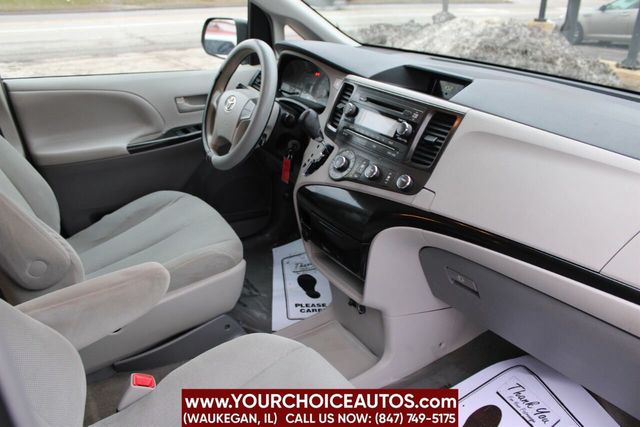 2012 Toyota Sienna 5dr 7-Passenger Van V6 FWD - 22303652 - 18