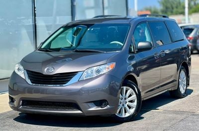 2012 Toyota Sienna