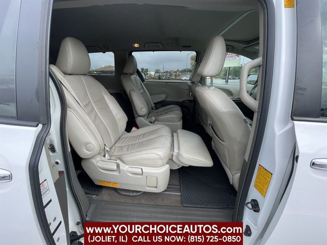 2012 Toyota Sienna 5dr 7-Passenger Van V6 XLE AWD - 22152485 - 31