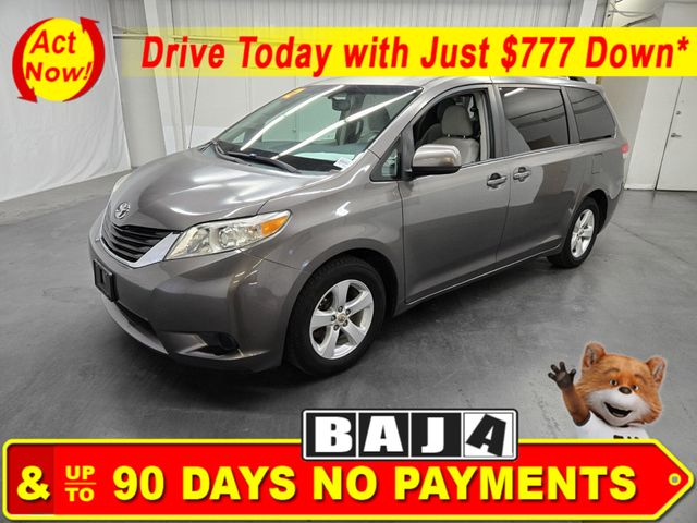 2012 Toyota Sienna LE