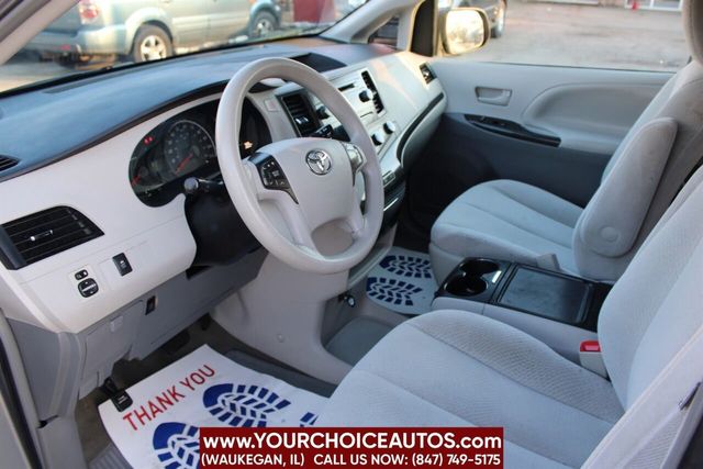 2012 Toyota Sienna LE 8 Passenger 4dr Mini Van V6 - 22332431 - 9