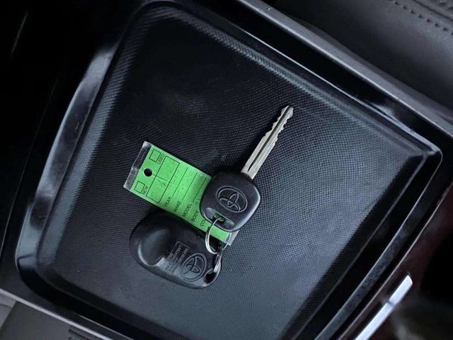 2012 Toyota Sienna Limited 7 Passenger 4dr Mini Van - 22937885 - 31