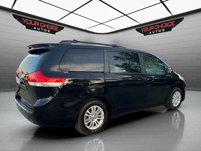 2012 Toyota Sienna Limited 7 Passenger 4dr Mini Van - 22937885 - 4