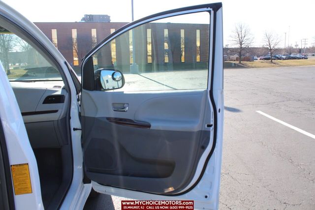 2012 Toyota Sienna XLE 7 Passenger Auto Access Seat 4dr Mini Van - 22337711 - 24