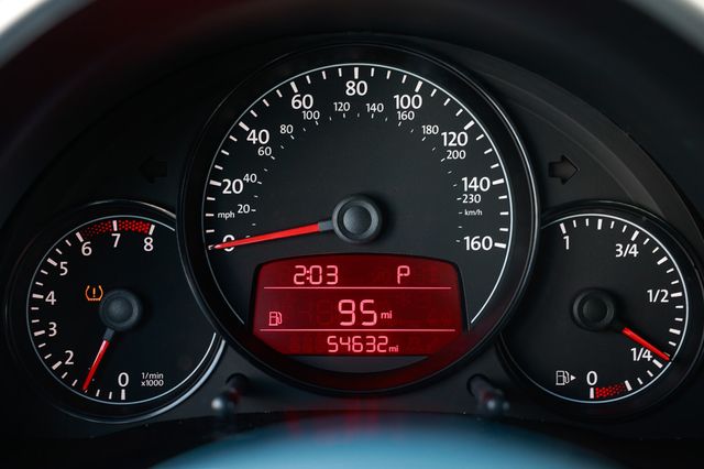 2012 Volkswagen Beetle 2dr Coupe 2.0T TSi - 22932296 - 41