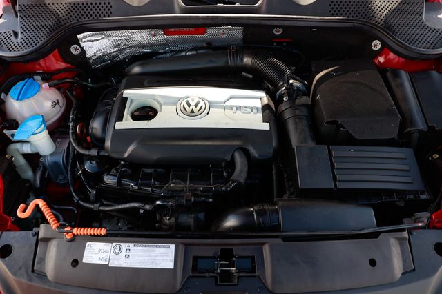 2012 Volkswagen Beetle 2dr Coupe 2.0T TSi - 22932296 - 43