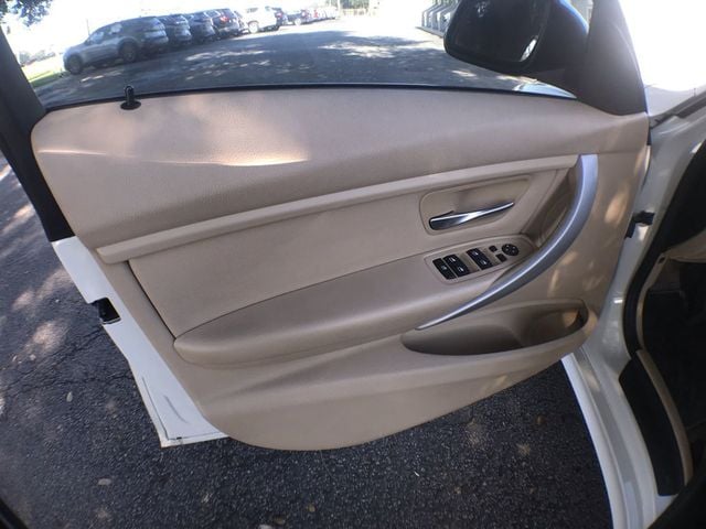 2013 BMW 3 Series 328i - 22933829 - 11