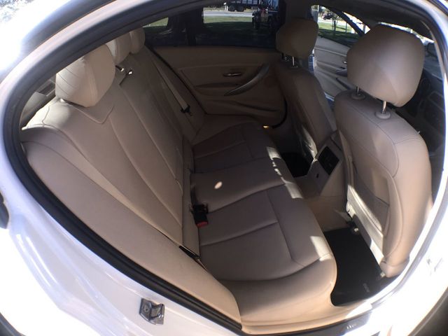 2013 BMW 3 Series 328i - 22933829 - 19