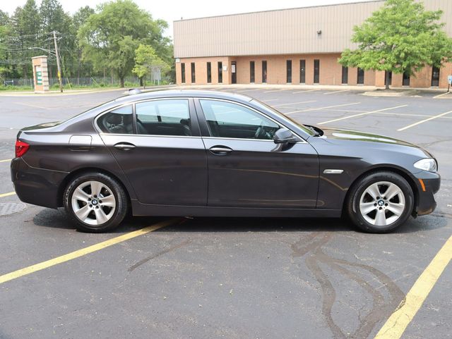 2013 BMW 5 Series 528i xDrive - 22861511 - 7