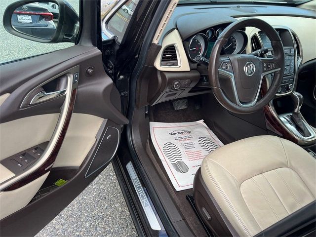 2013 Buick Verano 4dr Sedan Leather Group - 22937413 - 9