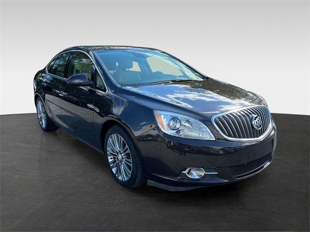 2013 Buick Verano 4dr Sedan Leather Group - 22937413 - 6