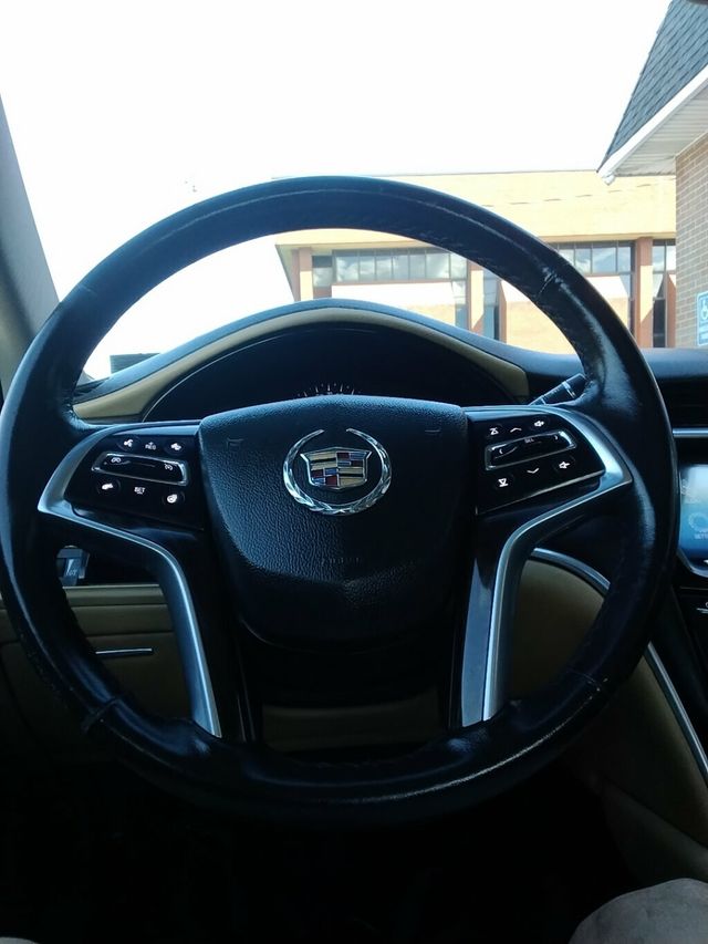2013 Cadillac XTS 4dr Sedan Luxury FWD - 22937091 - 13