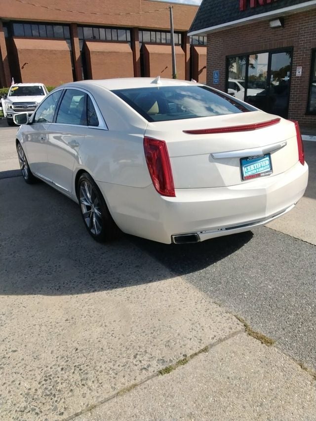 2013 Cadillac XTS 4dr Sedan Luxury FWD - 22937091 - 1