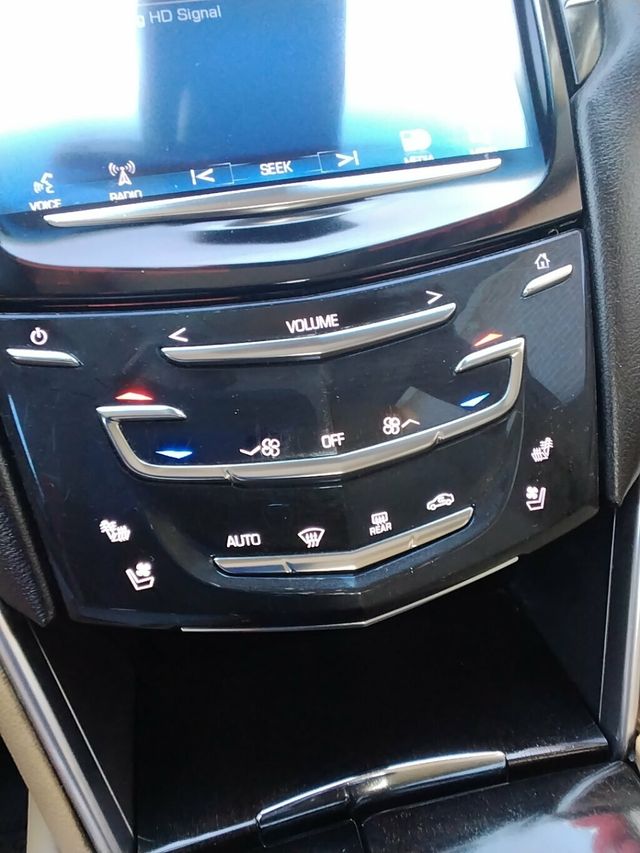 2013 Cadillac XTS 4dr Sedan Luxury FWD - 22937091 - 21