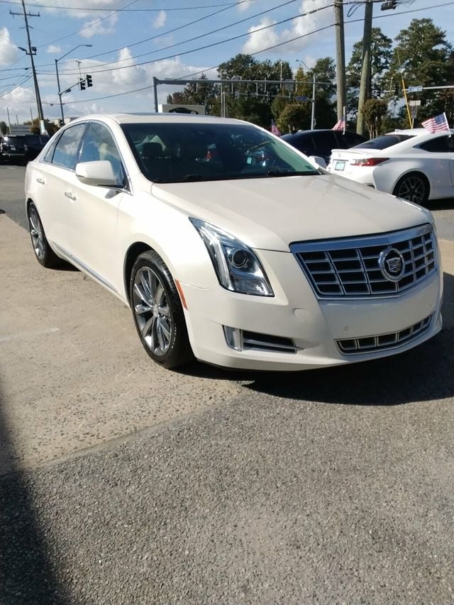 2013 Cadillac XTS 4dr Sedan Luxury FWD - 22937091 - 4