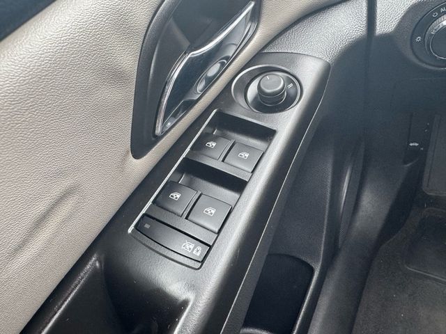 2013 Chevrolet Cruze LS - 22921783 - 13