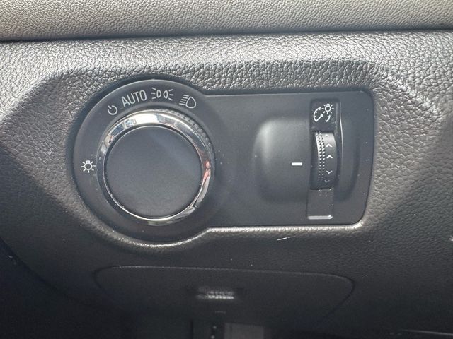 2013 Chevrolet Cruze LS - 22921783 - 14