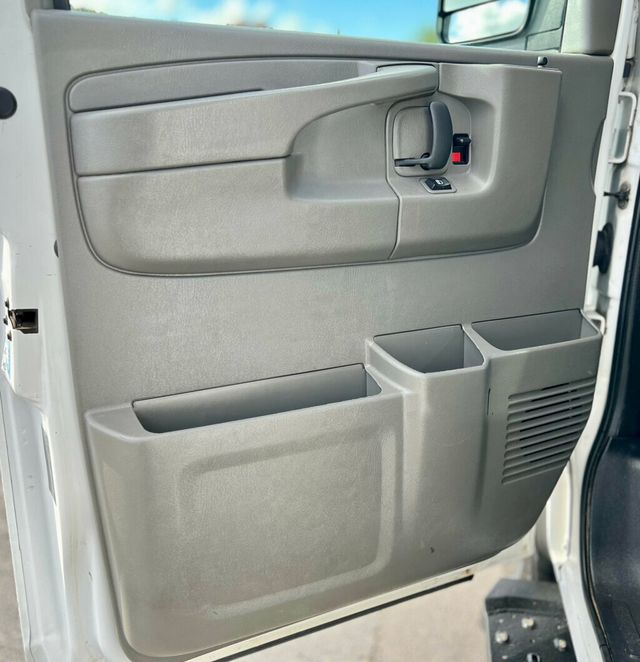 2013 Chevrolet Express Passenger G3500 VAN 2WD FFV EXT PASSENGER 4.8L LT - 22927860 - 12