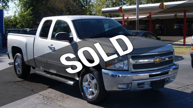 2013 Chevrolet Silverado 1500 JUST SERVICED, VERY CLEAN INSIDE AND OUT  - 22930629 - 0