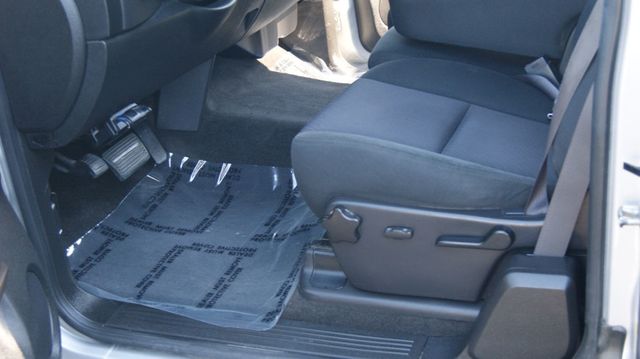 2013 Chevrolet Silverado 1500 JUST SERVICED, VERY CLEAN INSIDE AND OUT  - 22930629 - 19